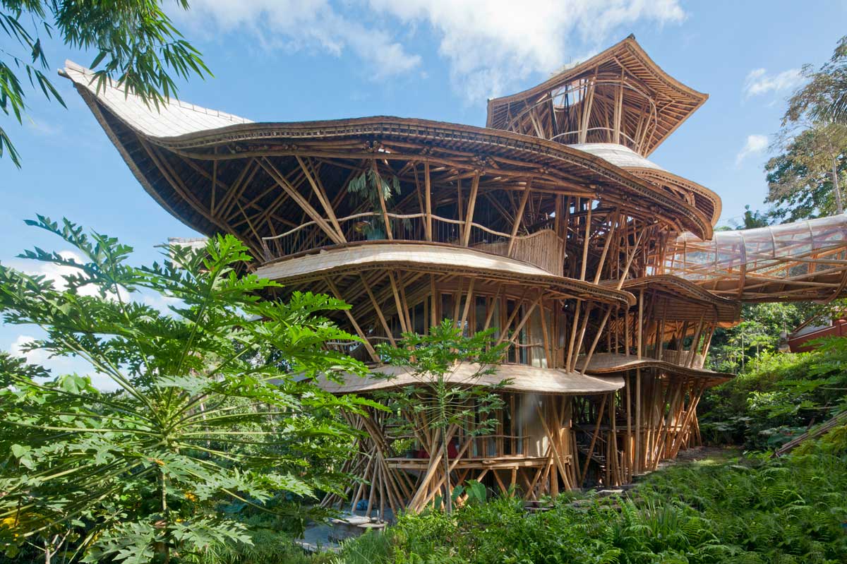 Sharma Springs Residence in Bali by Ibuku