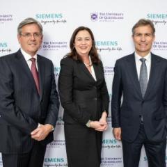 Siemens Australia Chairman and CEO Jeff Connolly, UQ Vice-Chancellor and President Professor Peter Høj and Premier Annastacia Palaszczuk announce the partnership at UQ’s St Lucia campus.