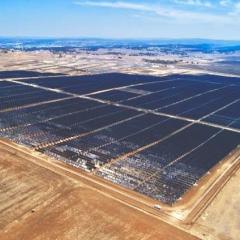 The University of Queensland’s 78 megawatt solar farm at Warwick. 